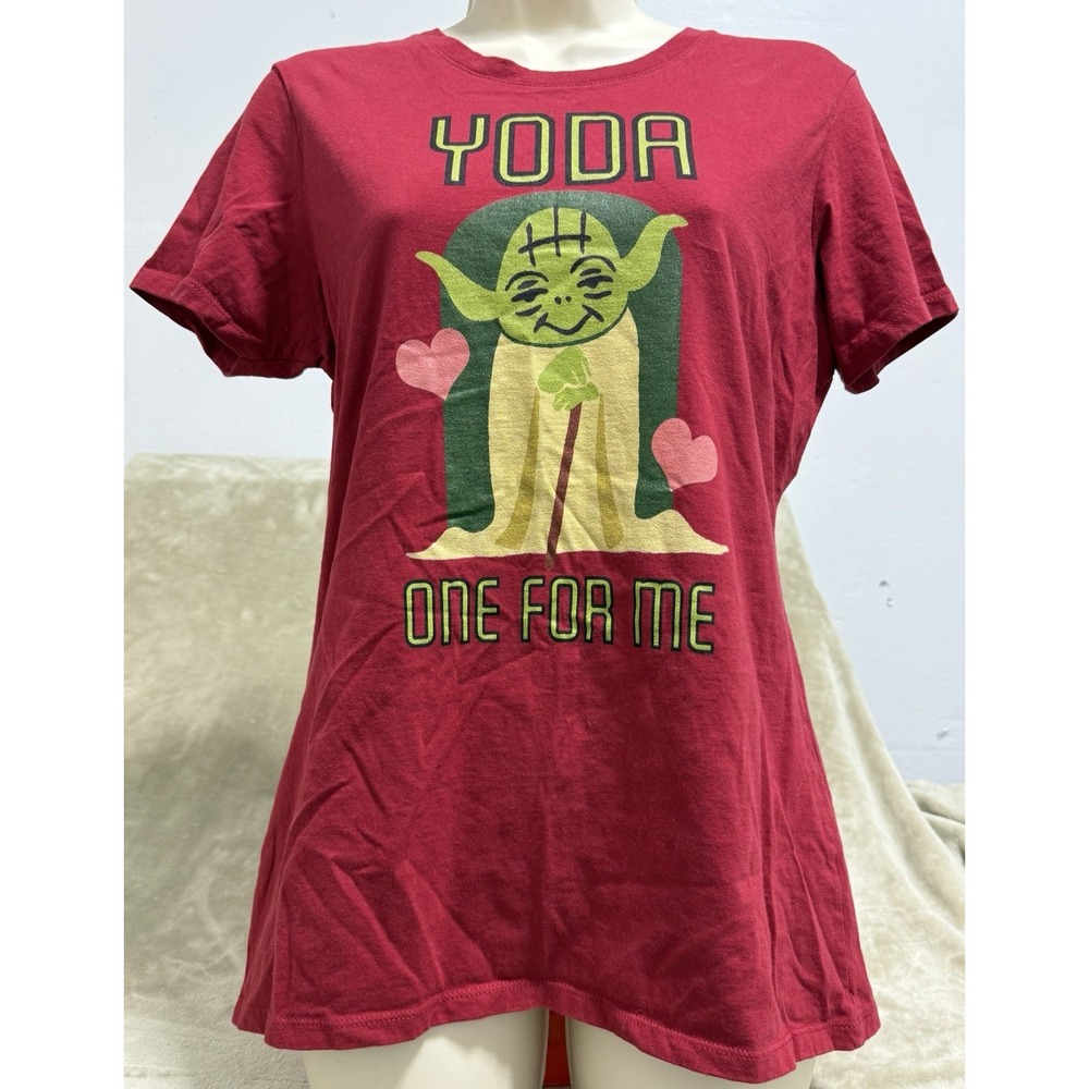 Star Wars "Yoda One For Me" Valentine Gift Tee T-Shirt Size Medium Skywalker Top